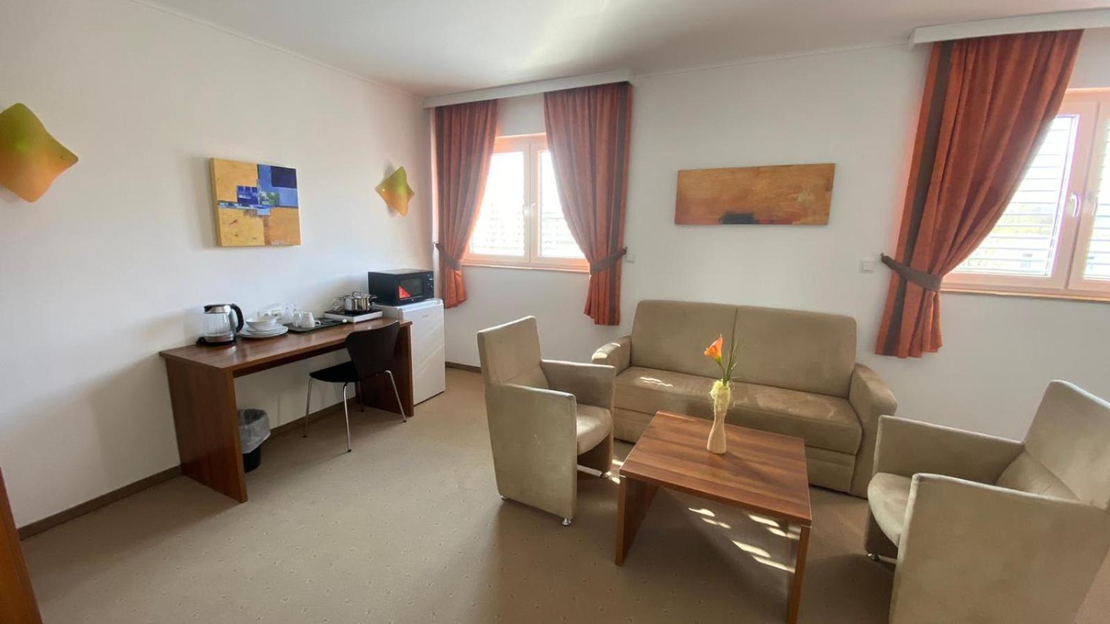 ホテル Weinland Donnerskirchen 部屋 写真